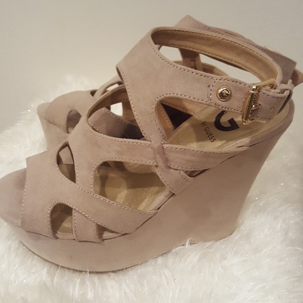 GUESS WEDGES